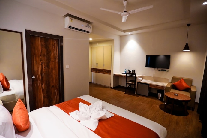 Imagen de la habitación del Hotel Amara Grand. Foto 4