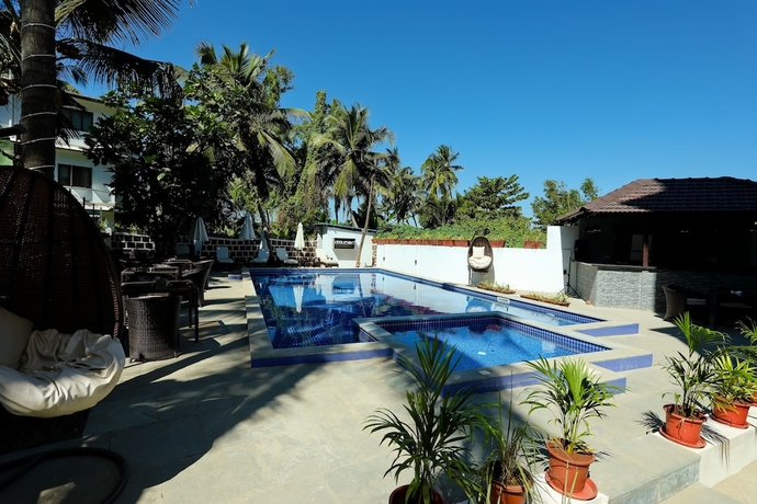 Imagen de la piscina del Hotel Amara Grand. Foto 14