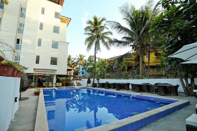 Imagen de la piscina del Hotel Amara Grand. Foto 18