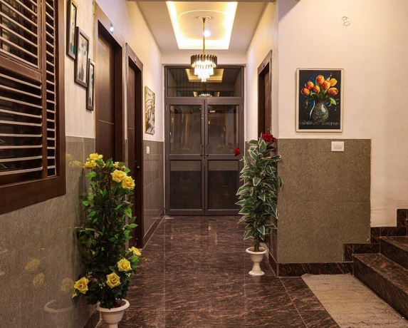 Imagen de los interiores del Hotel Amara Inn by Sandane Homes. Foto 8