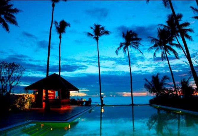 Imagen de la piscina del Hotel Amara Ocean Resort. Foto 17