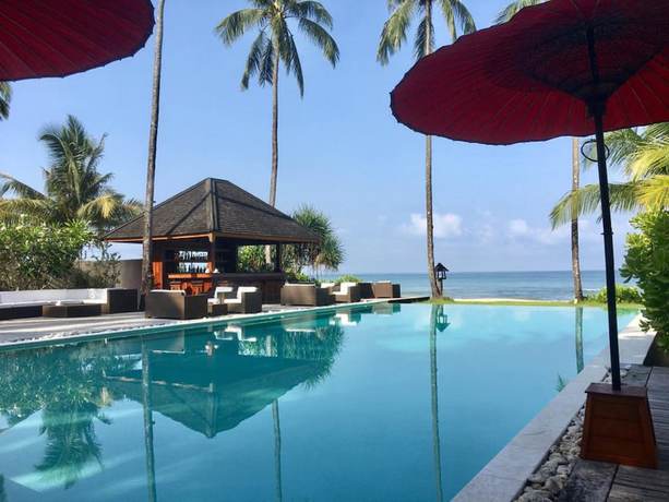 Imagen de la piscina del Hotel Amara Ocean Resort. Foto 18