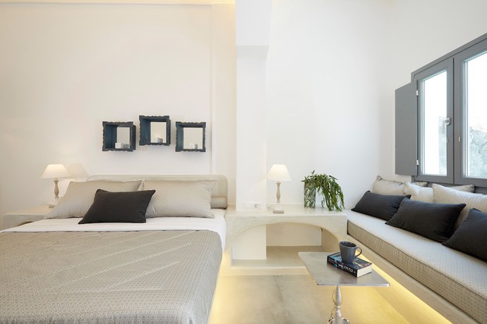Imagen de la habitación del Hotel Amara Suites Santorini. Foto 5