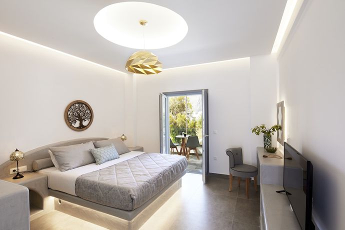 Imagen de la habitación del Hotel Amara Suites Santorini. Foto 11