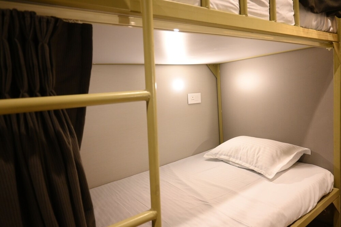 Imagen de la habitación del Hotel Amara Super Deluxe Dormitory. Foto 6