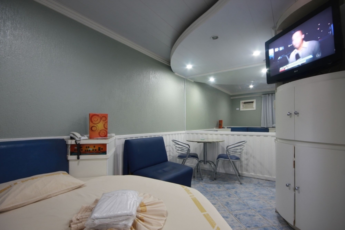 Imagen de la habitación del Hotel Amaralina. Foto 6