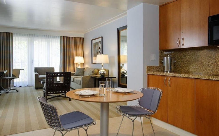 Imagen de la habitación del Hotel Amarano Burbank - Hollywood. Foto 3