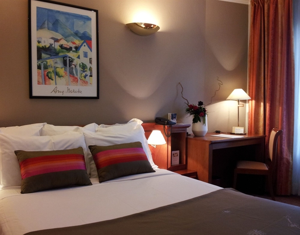 Imagen de la habitación del Hotel Amarante Cannes. Foto 4