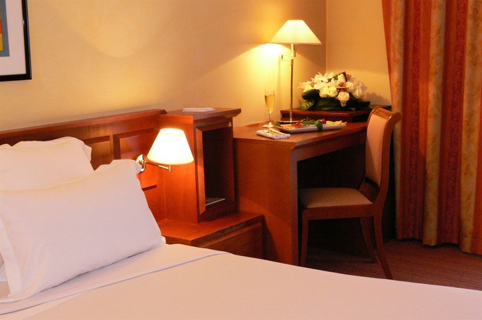 Imagen de la habitación del Hotel Amarante Cannes. Foto 7