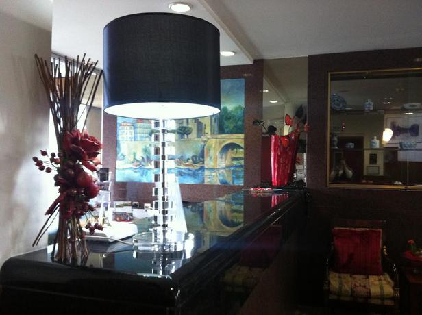 Imagen de los interiores del Hotel Amaranto. Foto 13