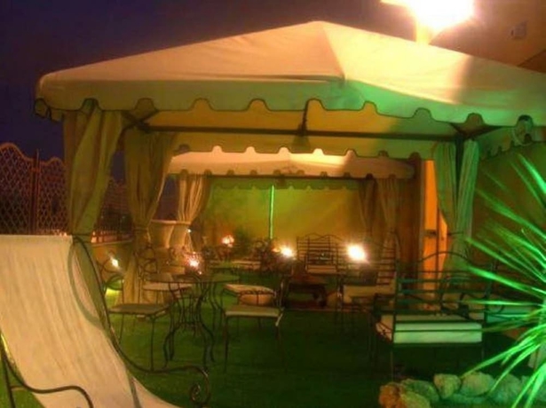 Imagen de los exteriores del Hotel Amaranto. Foto 12