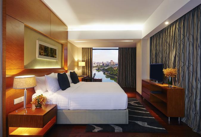 Imagen de la habitación del Hotel Amari Dhaka. Foto 16