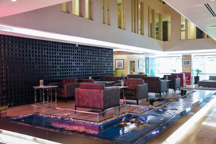 Imagen de los interiores del Hotel Amari Dhaka. Foto 20