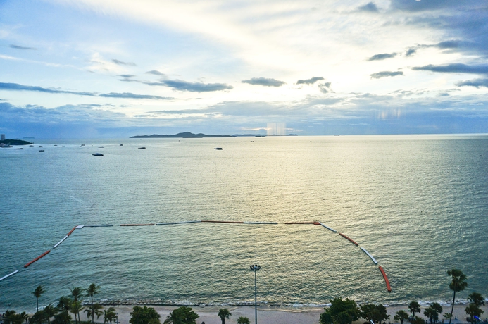 Imagen de los exteriores del Hotel Amari Pattaya. Foto 8
