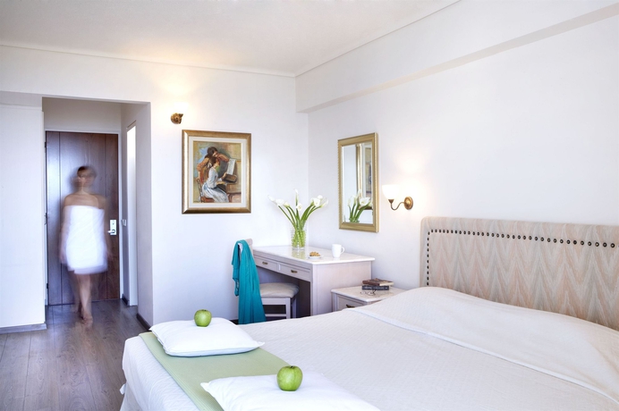 Imagen de la habitación del Hotel Amarilia. Foto 4