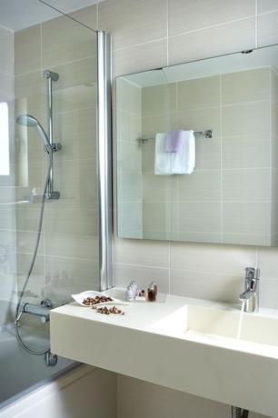 Imagen de la habitación del Hotel Amarilia. Foto 10