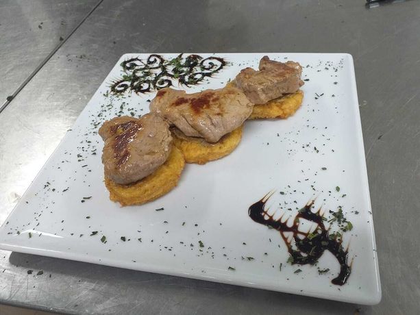 Imagen del bar/restaurante del Hotel Amarilis, Bezjak. Foto 3