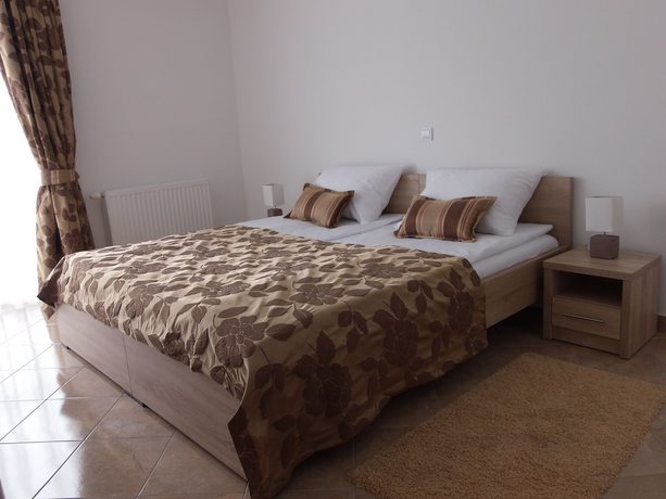 Imagen de la habitación del Hotel Amarilis, Bezjak. Foto 10