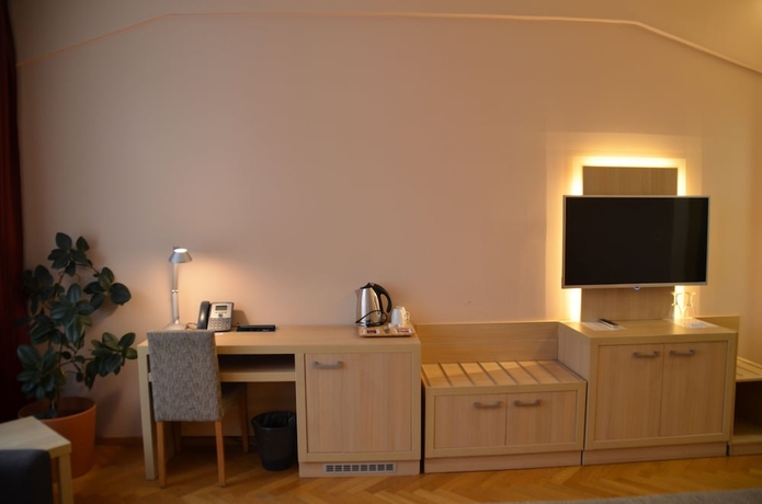 Imagen de la habitación del Hotel Amarilis. Foto 11