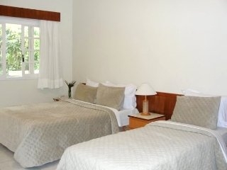 Imagen de los interiores del Hotel Amarilis Flat Service Pool. Foto 7