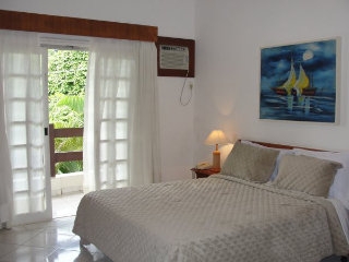 Imagen de los interiores del Hotel Amarilis Flat Service Pool. Foto 9