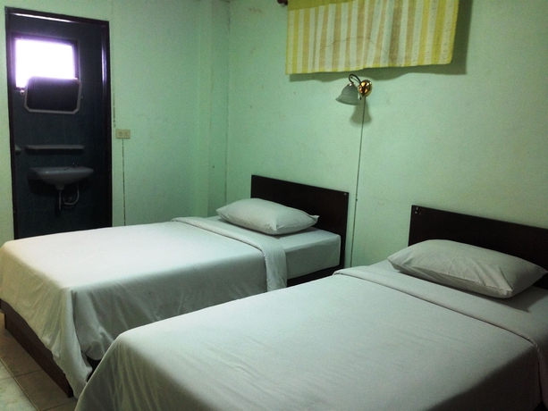 Imagen de la habitación del Hotel Amarin Inn. Foto 9