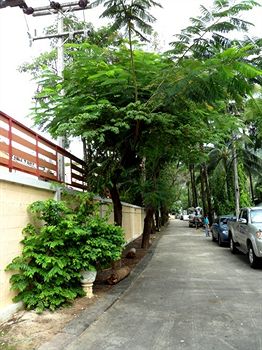 Imagen de los exteriores del Hotel Amarin Patong. Foto 13