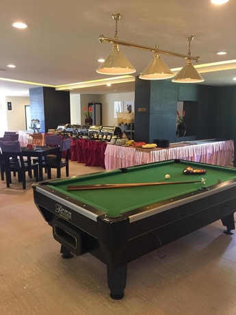 Imagen de la piscina del Hotel Amarin Samui. Foto 15