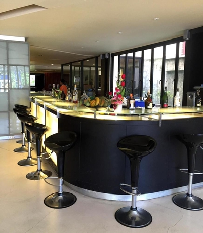 Imagen del bar/restaurante del Hotel Amarin Samui. Foto 1