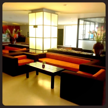 Imagen de los exteriores del Hotel Amarin Samui. Foto 13