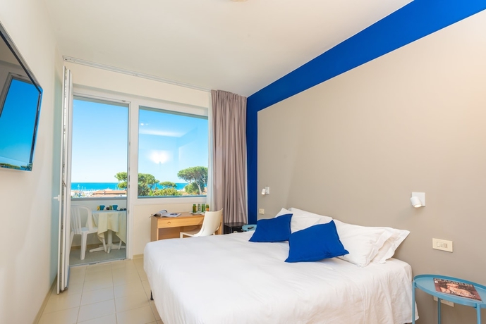 Imagen de la habitación del Hotel Amarina. Foto 4