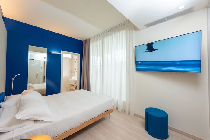 Imagen de la habitación del Hotel Amarina. Foto 13
