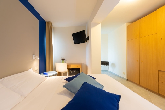 Imagen de la habitación del Hotel Amarina. Foto 15