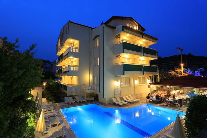 Imagen de los exteriores del Hotel Amaris Apartments. Foto 9