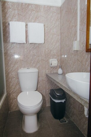 Imagen de la habitación del Hotel Amaris Bed and Breakfast. Foto 21