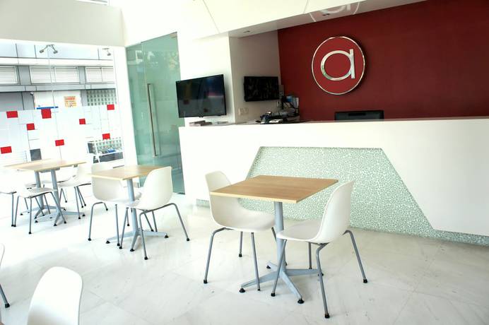 Imagen de los interiores del Hotel Amaris By Santika. Foto 17