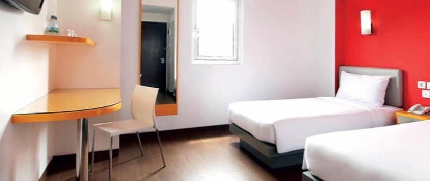 Imagen de la habitación del Hotel Amaris Cirebon. Foto 10