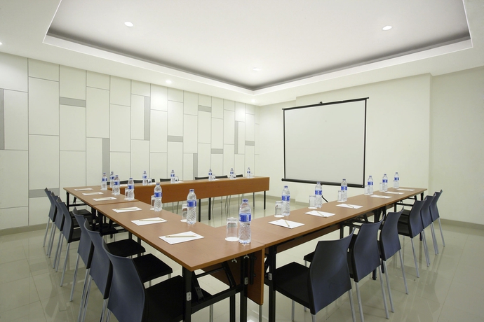 Imagen de los interiores del Hotel Amaris Dr. Susilo Grogol - Chse Certified. Foto 12