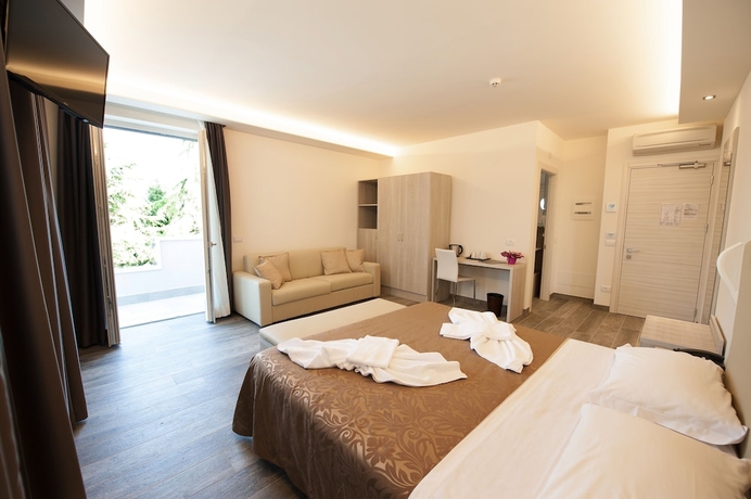 Imagen de la habitación del Hotel Amaris, Garda. Foto 4