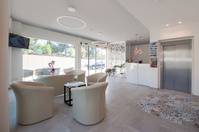 Imagen de los interiores del Hotel Amaris, Garda. Foto 19
