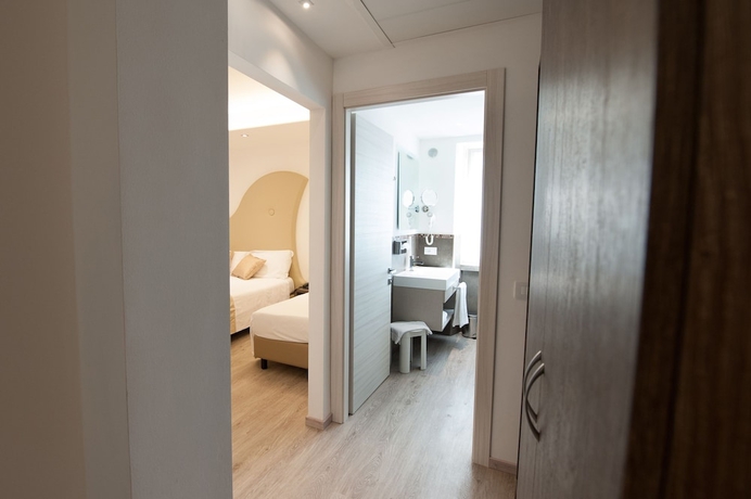Imagen de la habitación del Hotel Amaris, Garda. Foto 12