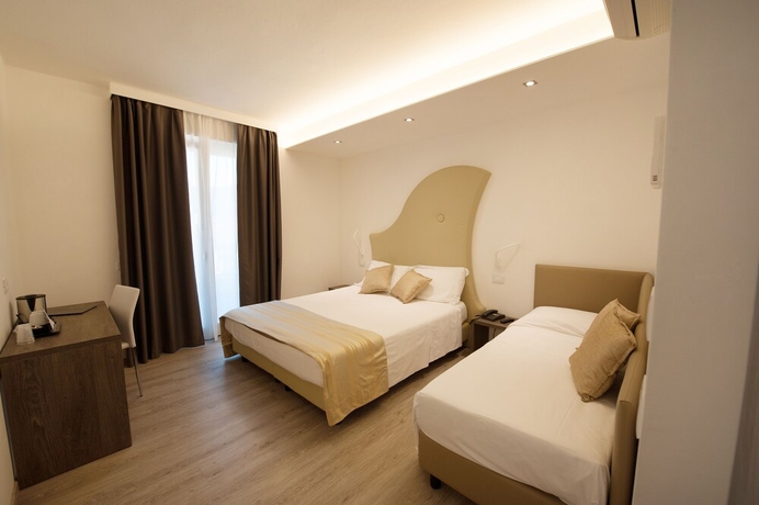 Imagen de la habitación del Hotel Amaris, Garda. Foto 13