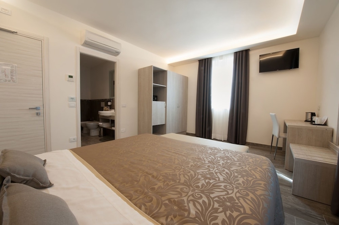 Imagen de la habitación del Hotel Amaris, Garda. Foto 15
