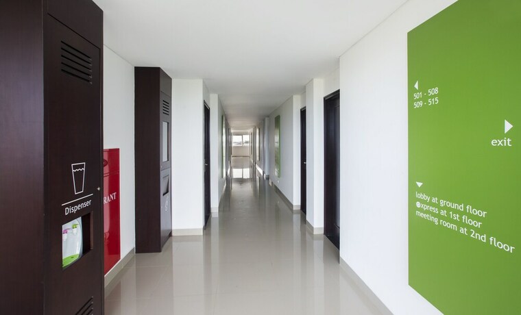 Imagen de los interiores del Hotel Amaris Hertasning. Foto 31