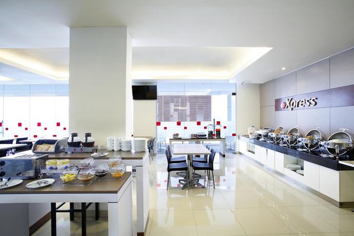 Imagen del bar/restaurante del Hotel Amaris La Codefin - Kemang - Chse Certified. Foto 7