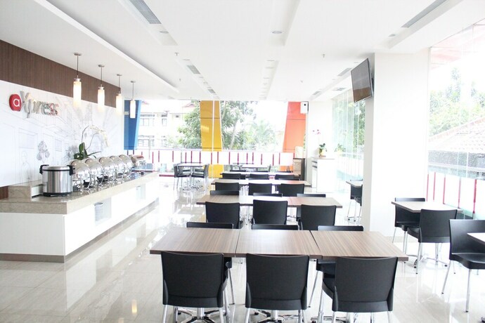 Imagen del bar/restaurante del Hotel Amaris Setiabudhi. Foto 17