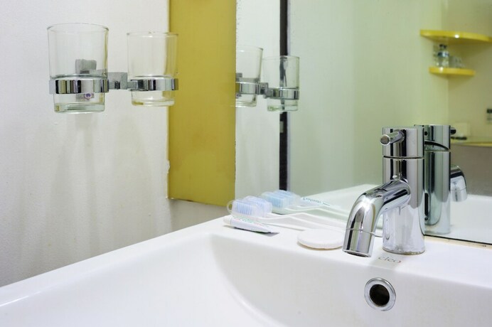 Imagen de la habitación del Hotel Amaris Sriwedari Solo. Foto 17