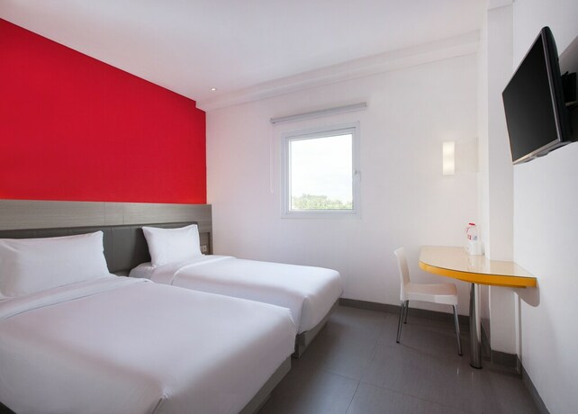Imagen de la habitación del Hotel Amaris Sriwedari Solo. Foto 23