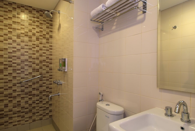 Imagen de la habitación del Hotel Amaris Tendean. Foto 14