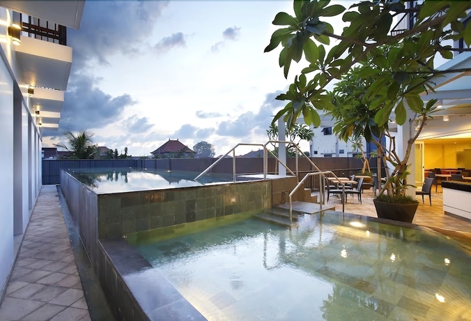 Imagen de la piscina del Hotel Amaris Teuku Umar - Chse Certified. Foto 18